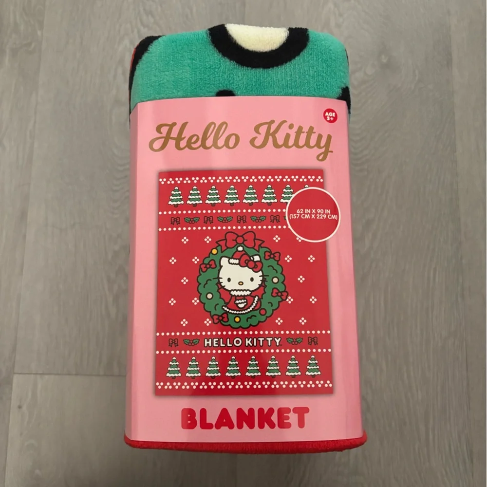 Hello Kitty Christmas blanket